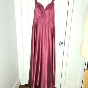 B Darlin Pink Sleeveless Maxi Gown Weddings, Proms.‎ Satinpurpleish Mauve. 13/14